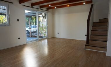 Renovada casa condominio cerrado en Macul