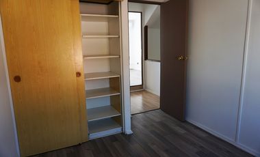 Renovada casa condominio cerrado en Macul