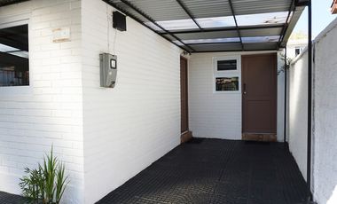 Renovada casa condominio cerrado en Macul