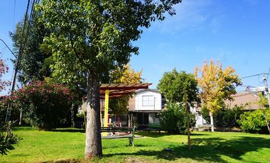 Renovada casa condominio cerrado en Macul