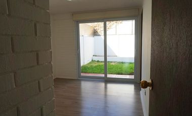 Renovada casa condominio cerrado en Macul