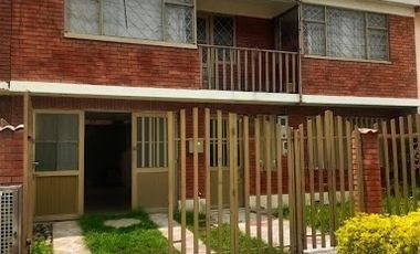 ARRIENDO de CASA COMERCIAL en MADRID