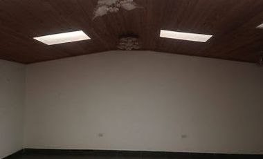 ARRIENDO de CASA COMERCIAL en MADRID