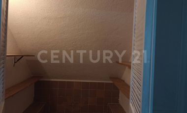 HABITACIÓN EN RENTA