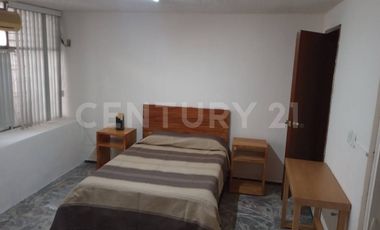 HABITACIÓN EN RENTA