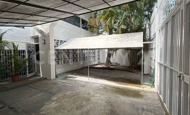 HABITACIÓN EN RENTA