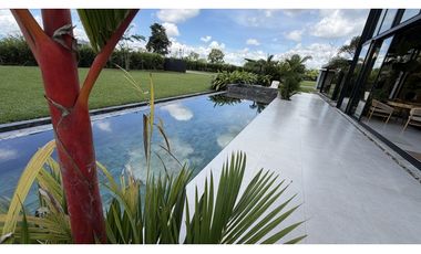 VENTA DE EXCLUSIVA CASA CAMPESTRE EN TEBAIDA, QUINDO, COLOMBIA