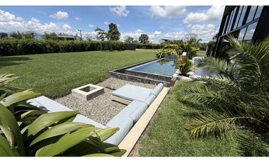 VENTA DE EXCLUSIVA CASA CAMPESTRE EN TEBAIDA, QUINDO, COLOMBIA