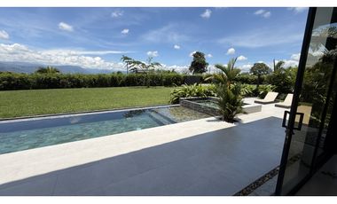 VENTA DE EXCLUSIVA CASA CAMPESTRE EN TEBAIDA, QUINDO, COLOMBIA