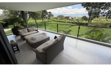 VENTA DE EXCLUSIVA CASA CAMPESTRE EN TEBAIDA, QUINDO, COLOMBIA