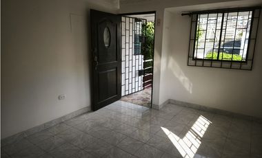 CASA DUPLEX EN VENTA EN EL BARRIO EL CASTILLO