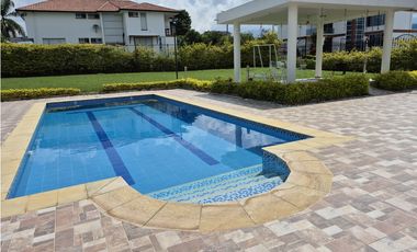 Venta Espectacular Casa Campestre en Chinauta Antes del Peaje