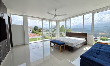 Venta Espectacular Casa Campestre en Chinauta Antes del Peaje