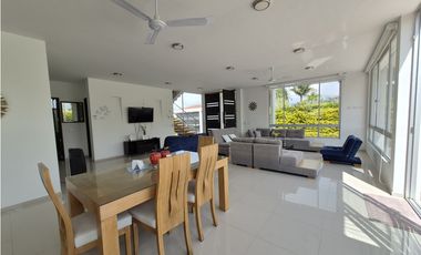 Venta Espectacular Casa Campestre en Chinauta Antes del Peaje