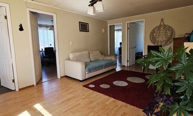 VENDO HERMOSA Y REMODELADA CASA EN HUALPEN, POSTDAM