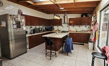 VENDO HERMOSA Y REMODELADA CASA EN HUALPEN, POSTDAM