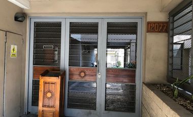 Departamento en  2do piso - Asensor - 2 Cocheras - Baulera - 2 Dormitorios - Vende Gabriel Suarez