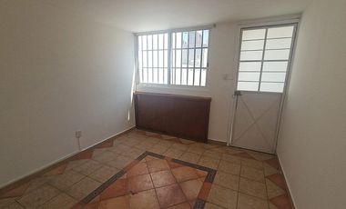 Casa en Renta en Las Américas | Calle Cerrada | Cerca de FES Acatlán