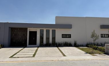 Casa de un piso en renta en San Mateo Atenco d