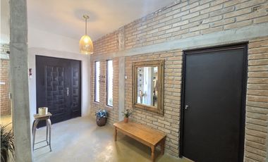 Casa de 1 planta de 2 Rec. en renta, Zona Consulado.