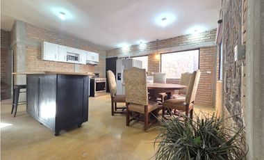 Casa de 1 planta de 2 Rec. en renta, Zona Consulado.