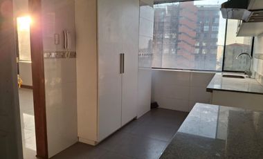 Alquiler Departamento San Isidro | 2 Dorm 2 Baños | Ubicación Estratégica Cerca Centro Financiero