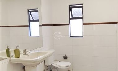 Casa en Arriendo en 4 Norte / Barrio Ponientes / Viña del Mar