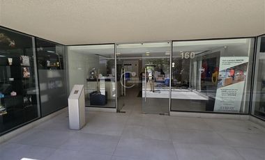Local Comercial en Arriendo en Metro Manuel Montt / Barros Borgoño