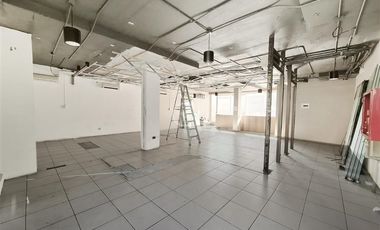 Local Comercial en Arriendo en Metro Manuel Montt / Barros Borgoño