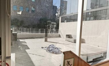 Local Comercial en Arriendo en Metro Manuel Montt / Barros Borgoño