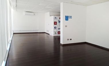 Oficina en Arriendo en Metro Manuel Montt / Barros Borgoño