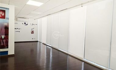 Oficina en Arriendo en Metro Manuel Montt / Barros Borgoño