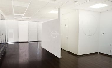 Oficina en Arriendo en Metro Manuel Montt / Barros Borgoño