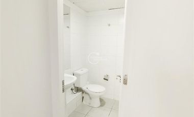Oficina en Arriendo en Metro Manuel Montt / Barros Borgoño