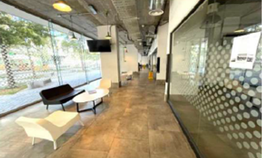 Local Comercial en Arriendo en Av. La Dehesa c/ Los Cactus