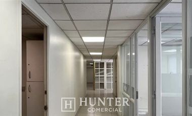 Local Comercial en Arriendo en Apoquindo / Vecinal / Augusto Leguia Sur