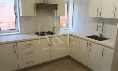 Casa en Arriendo en Pasaje doce 683