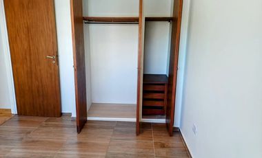 Alquiler departamento 3 ambientes  con balcón Olivos