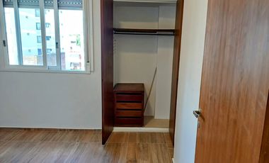Alquiler departamento 3 ambientes  con balcón Olivos
