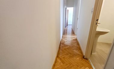 Alquiler departamento 3 ambientes  con balcón Olivos