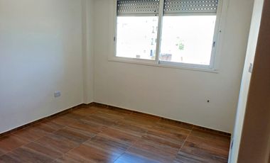 Alquiler departamento 3 ambientes  con balcón Olivos