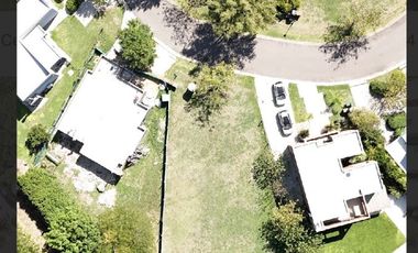 Lote en barrio Los Tilos, Pilar. 1100 m2