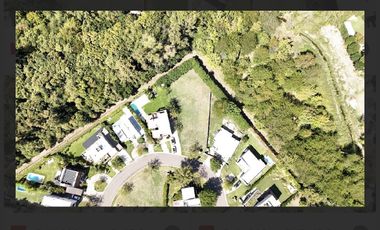 Lote en barrio Los Tilos, Pilar. 1100 m2