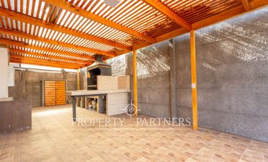 Amplia casa Remodelada, cercana a El Libano, Macul.