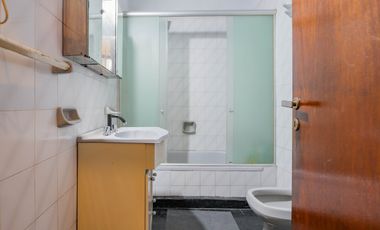 ¡Como una casa! PH 4 ambientes: Gran Terraza, Quincho, Parrilla, patio y balcón terraza, lavadero!!