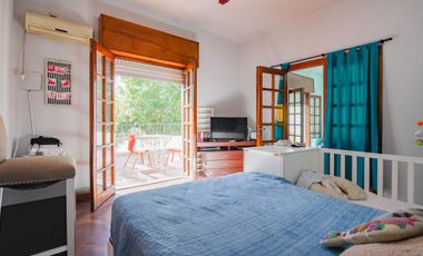¡Como una casa! PH 4 ambientes: Gran Terraza, Quincho, Parrilla, patio y balcón terraza, lavadero!!