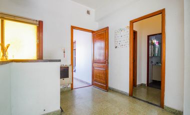 ¡Como una casa! PH 4 ambientes: Gran Terraza, Quincho, Parrilla, patio y balcón terraza, lavadero!!