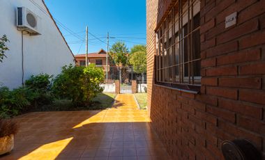 Venta casa 4 ambientes en Villa Adelina