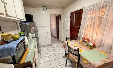 amplia casa de 2 pisos en venta en Lo Espejo – Gran potencial y excelente conectividad
