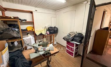 amplia casa de 2 pisos en venta en Lo Espejo – Gran potencial y excelente conectividad